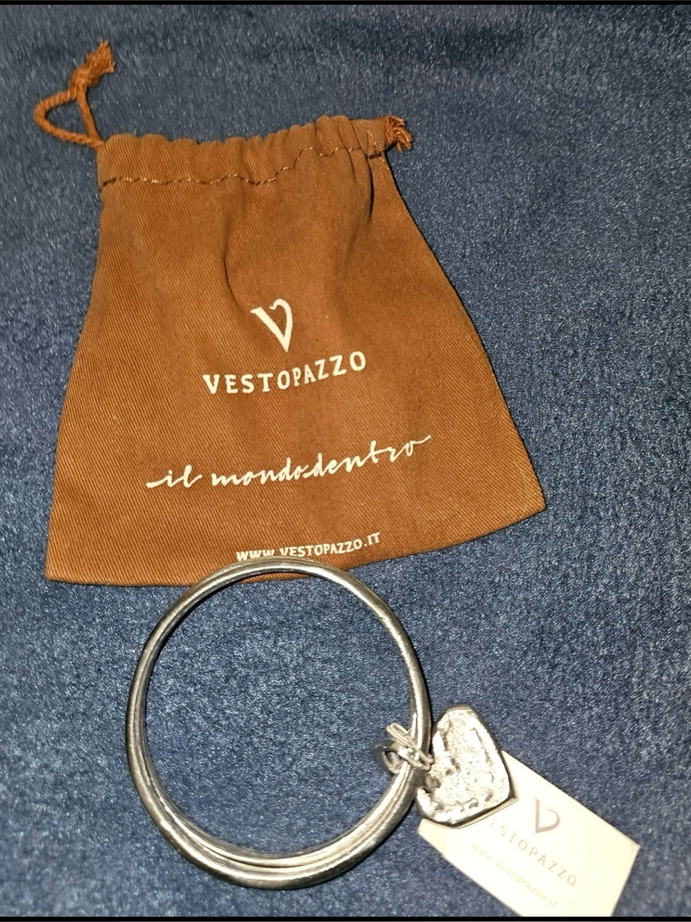 NWOT HANDCRAFTED VESTOPAZZO HEART TRIPLE BANGLE BRACELET